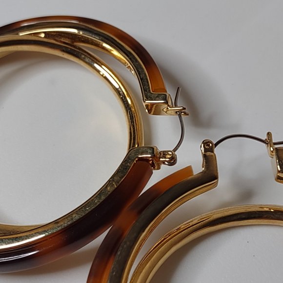 Vince Camuto Tortoise And Gold Tone Large Hoop Earrings - Picture 6 of 15